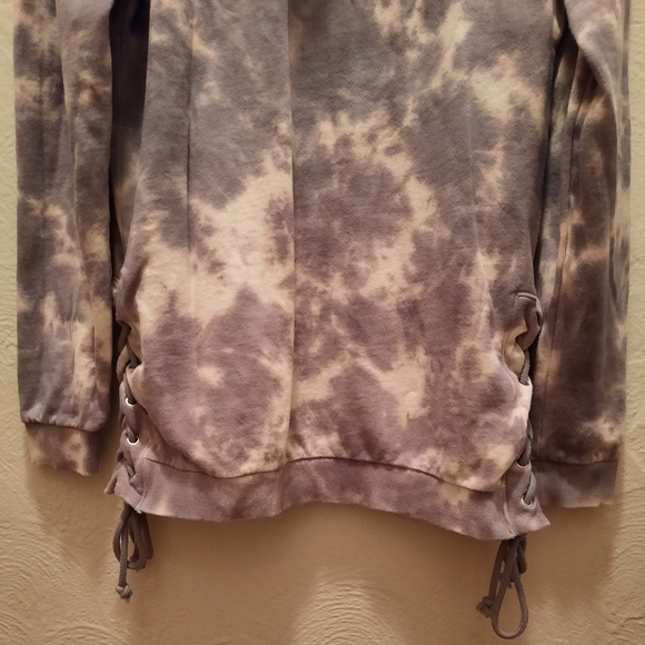 Forever 21 Tie Dye Hoodie - Picture 4 of 5